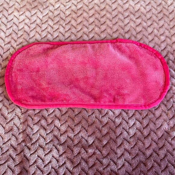 NEW The Original MakeUp Eraser® Makeup Remover Cloth - Picture 7 of 9
